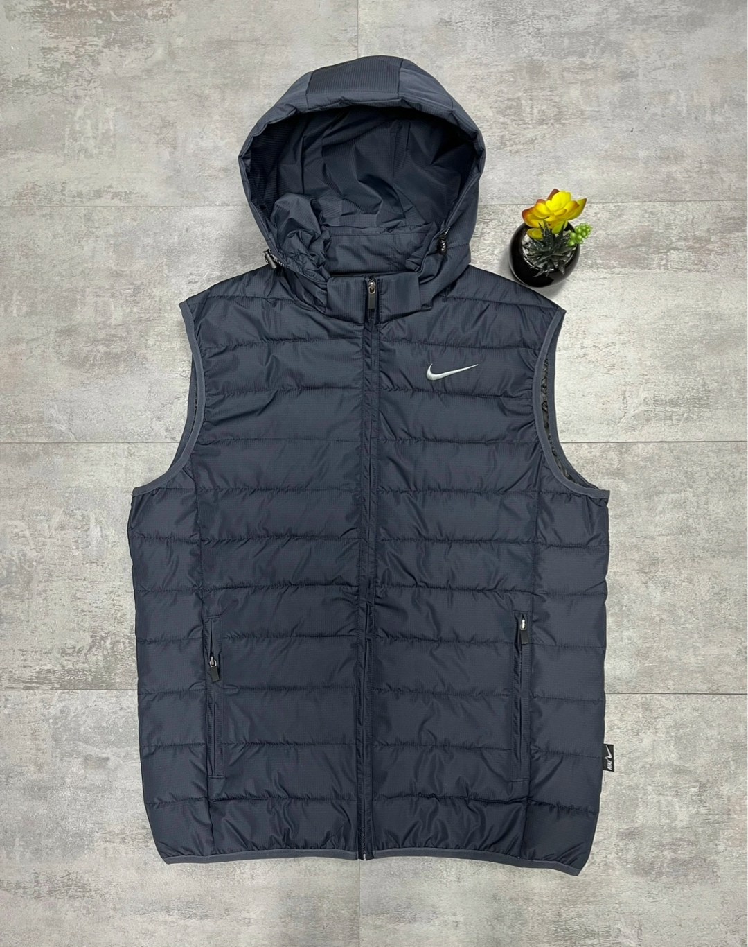 жилетка nike,жилетка мужская,жилет мужской,жилетки,жилеты