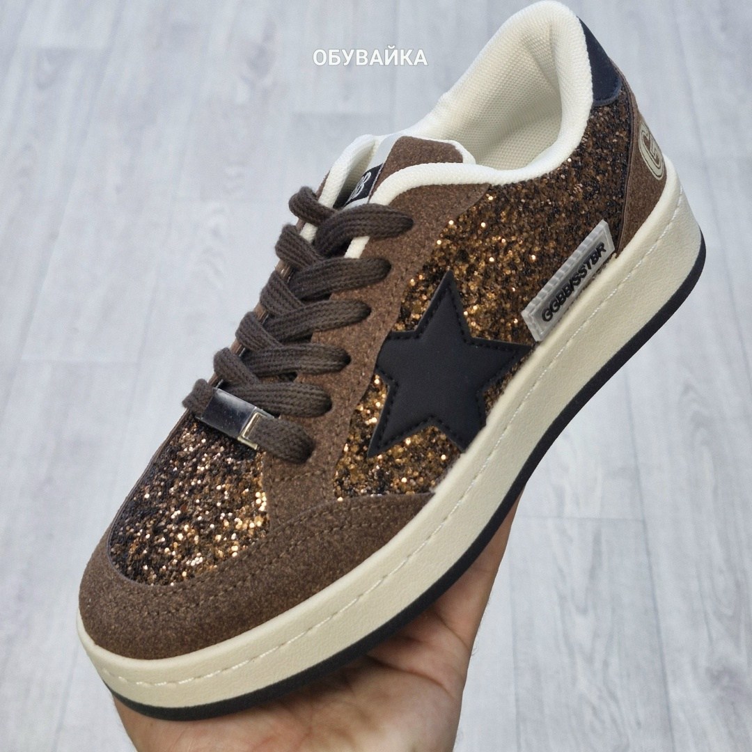 golden goose кеды hi star с блестками белый,кеды super-star с блестками golden goose черный,golden goose кеды с блестками,кроссовки golden goose с пайетками на платформе,