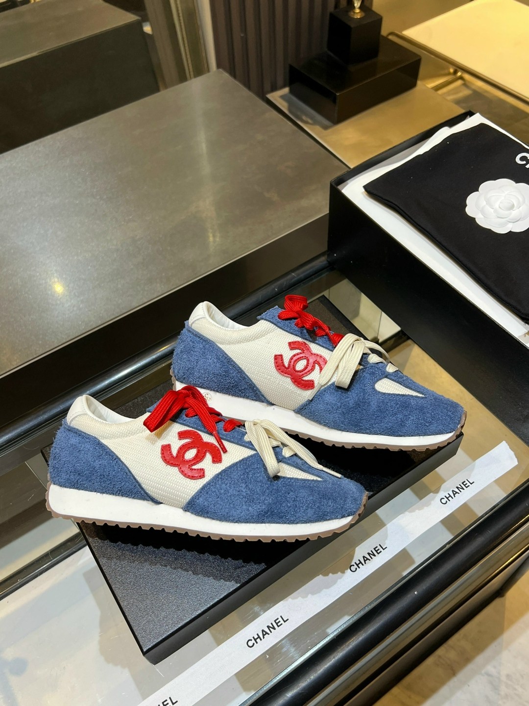 кроссовки женские chanel,,chanel кроссовки,кроссовки шанель голубые,кроссовки женскиe
