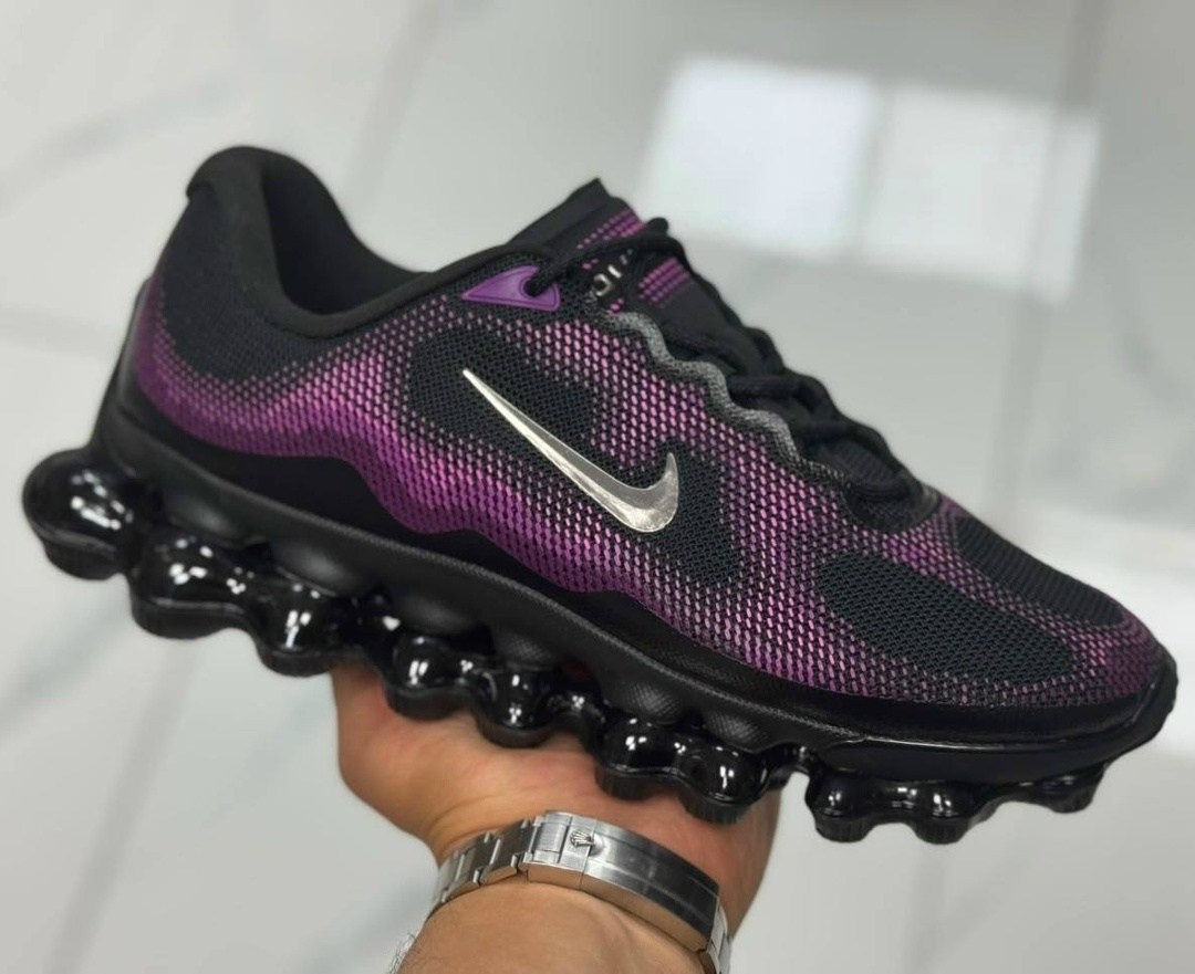 кроссовки,оригинальные кроссовки,nike air vapormax plus "triple black",мир кроссовок,vapormax