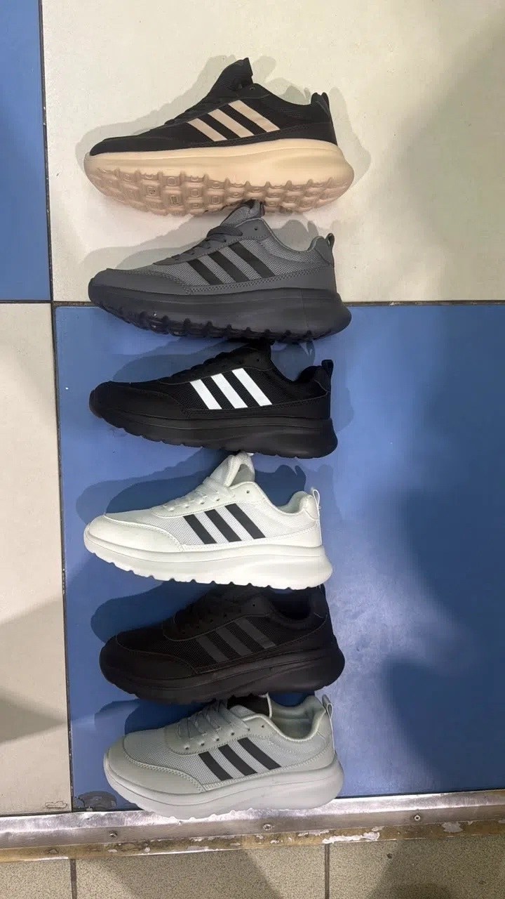 кроссовки adidas,мужские кроссовки adidas,кроссовки,кроссовки адидас,спортивные кроссовки