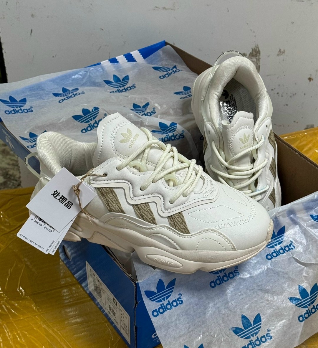 кроссовки ozweego originals adidas,кроссовки adidas ozweego,женские кроссовки adidas originals ozweego,кроссовки женские adidas ozweego,adidas originals ozweego