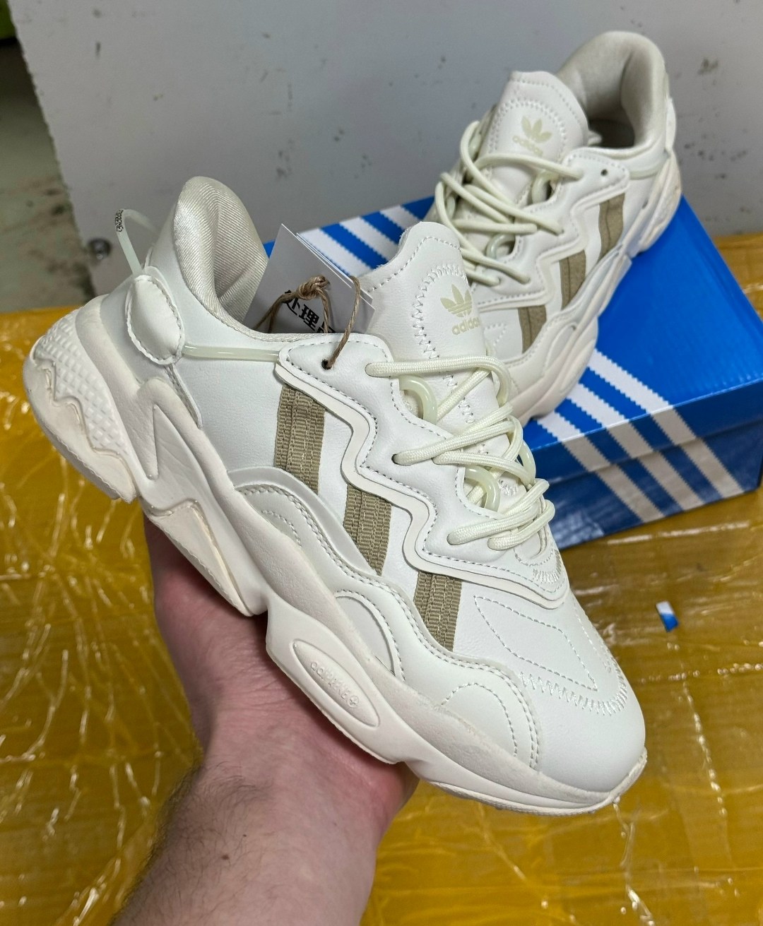 кроссовки ozweego originals adidas,кроссовки adidas ozweego,женские кроссовки adidas originals ozweego,кроссовки женские adidas ozweego,adidas originals ozweego