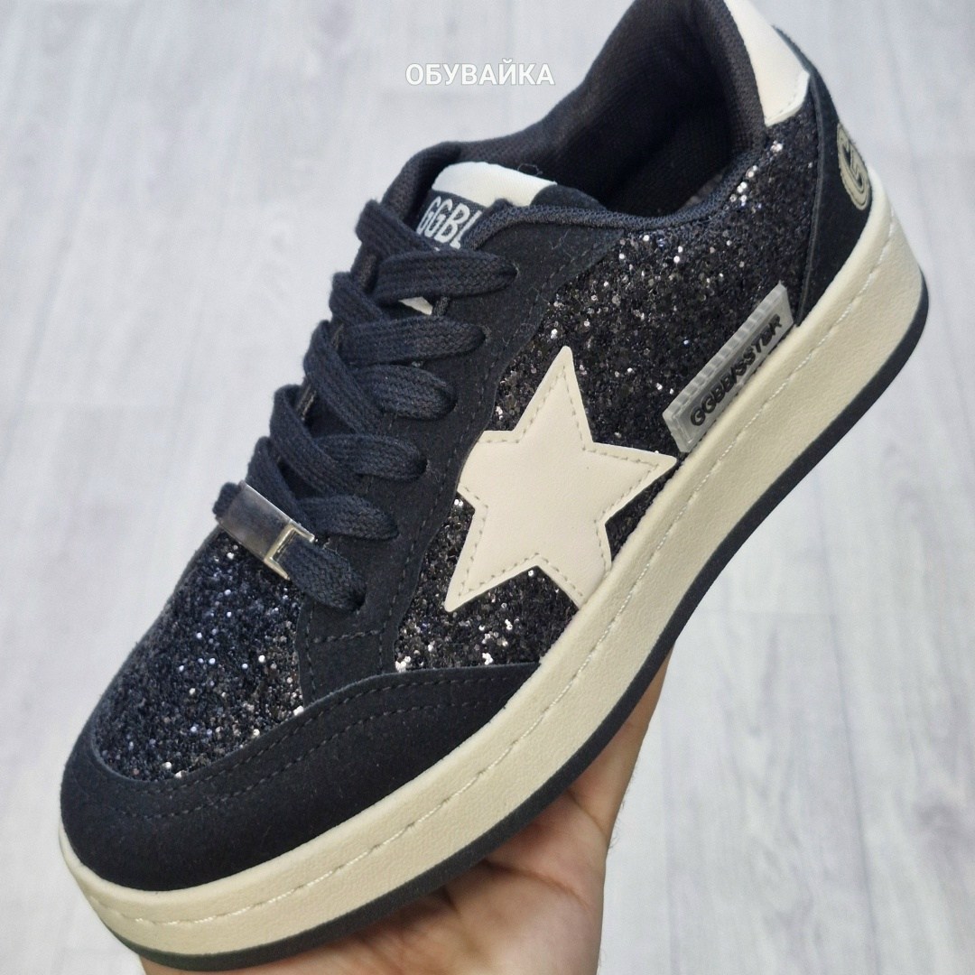 golden goose кеды hi star с блестками белый,кеды super-star с блестками golden goose черный,golden goose кеды с блестками,кроссовки golden goose с пайетками на платформе,