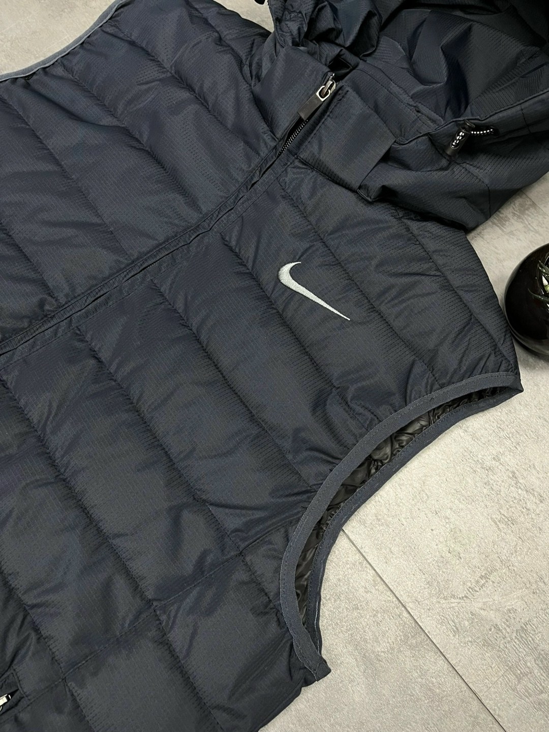 жилетка nike,жилетка мужская,жилет мужской,жилетки,жилеты
