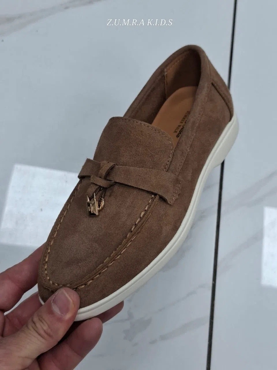 ,лоферы loro piana,лоферы,серые замшевые лоферы,лоферы