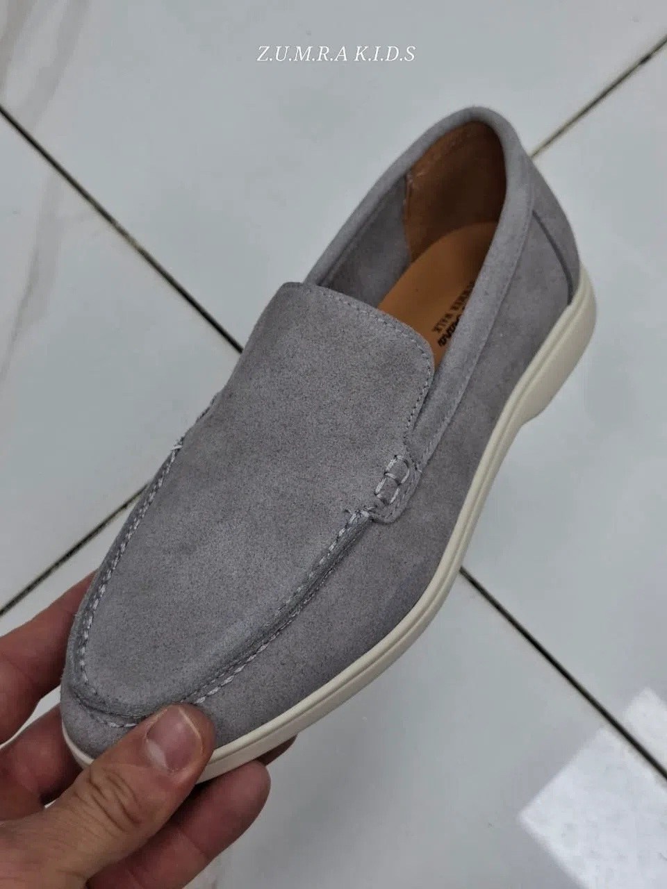 ,лоферы loro piana,лоферы,серые замшевые лоферы,лоферы