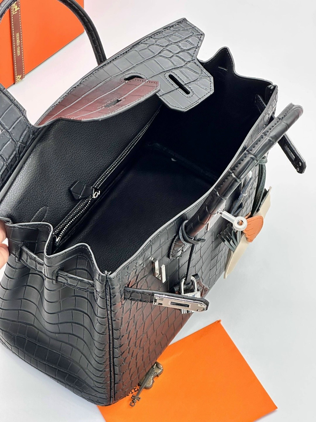 сумка hermes,hermes birkin сумка,сумка гермес,женская сумка hermes,сумка гермес биркин