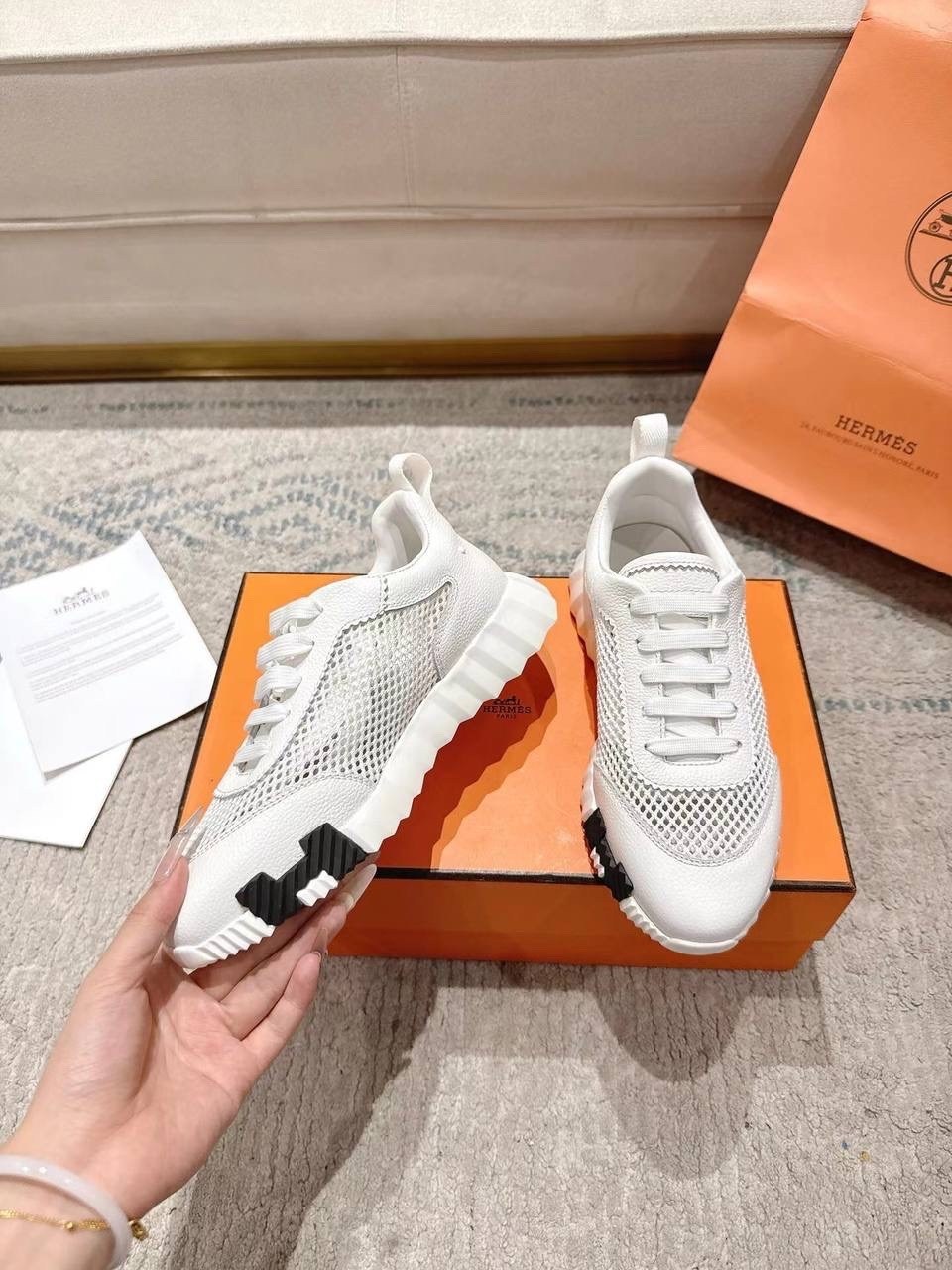 женские кроссовки hermes,кроссовки hermes,кроссовки эрмес,женские кроссовки,кроссовки брендовые