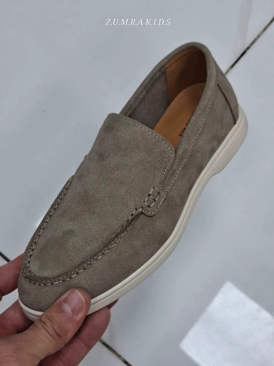 ,лоферы loro piana,лоферы,серые замшевые лоферы,лоферы