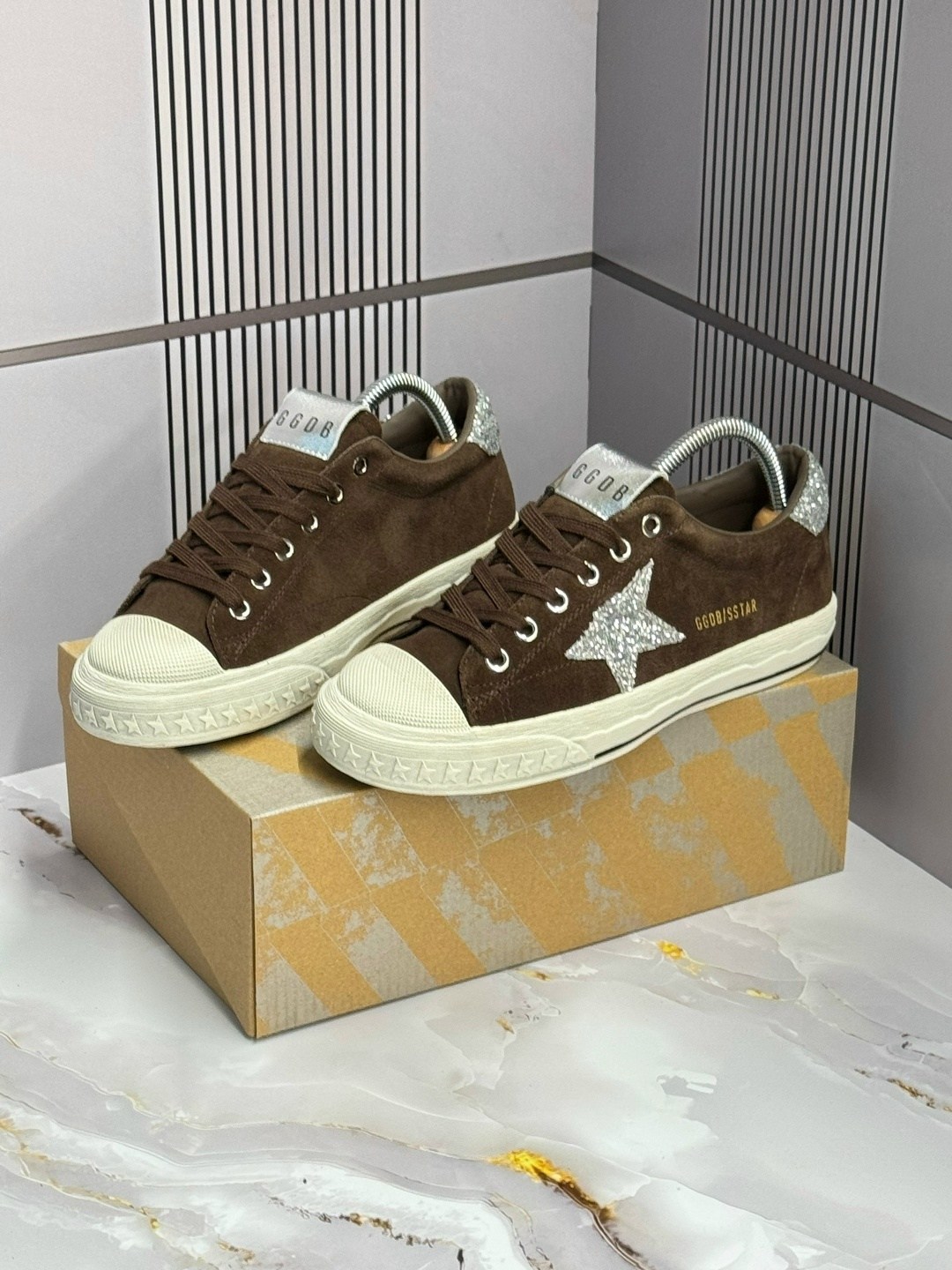 кроссовки golden goose,,кроссовки golden goose hi star из замши коричневый,кеды golden goose,кеды golden goose женские