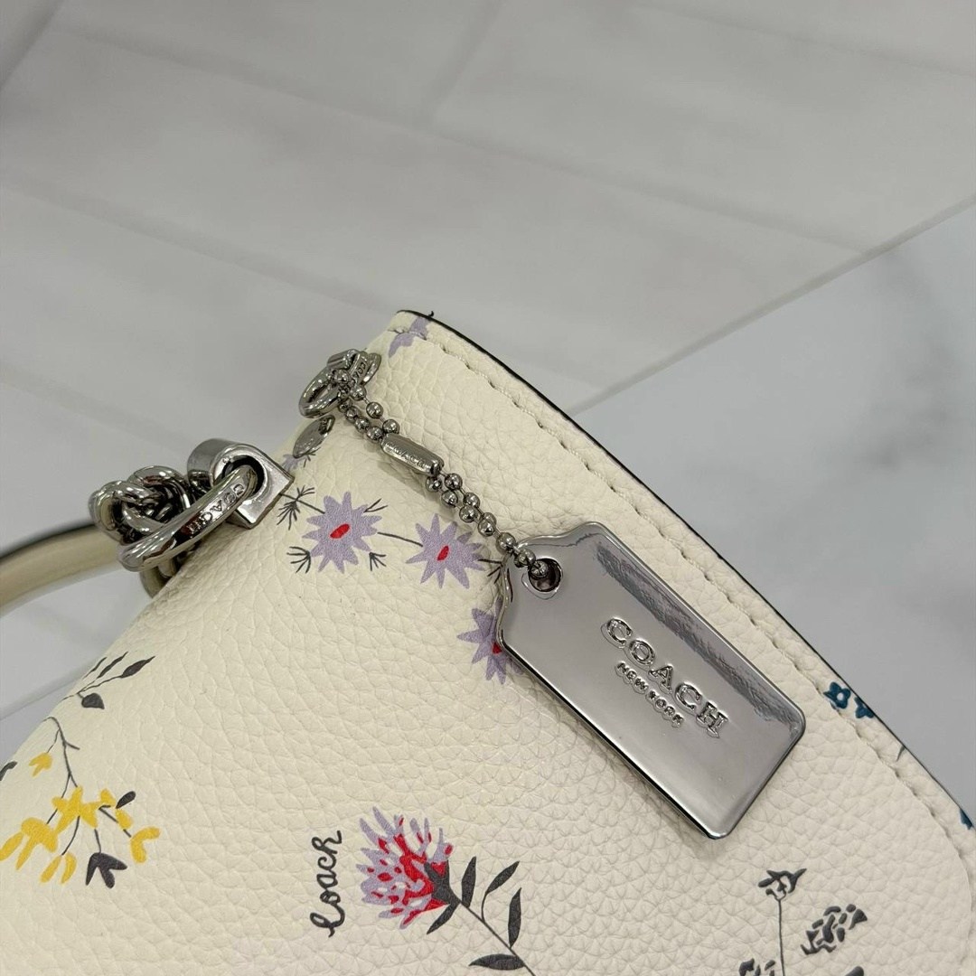 женская сумка coach,сумка coach,сумка через плечо кросс боди coach,кожаная сумочка coach,coach new york сумка