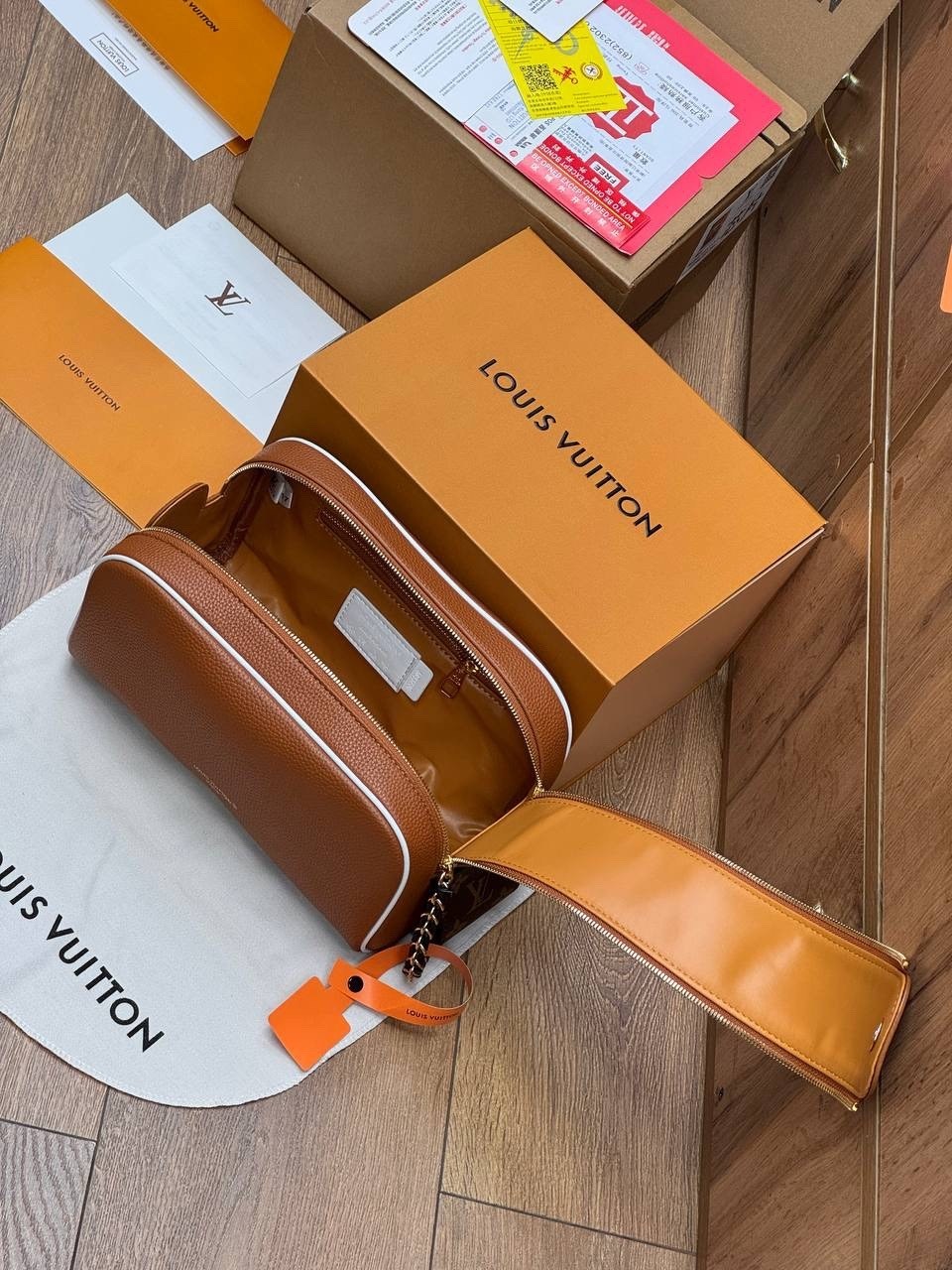 louis vuitton косметичка,луи виттон косметичка оригинал,louis vuitton косметичка louis vuitton,стильная косметичка,косметичка hermes