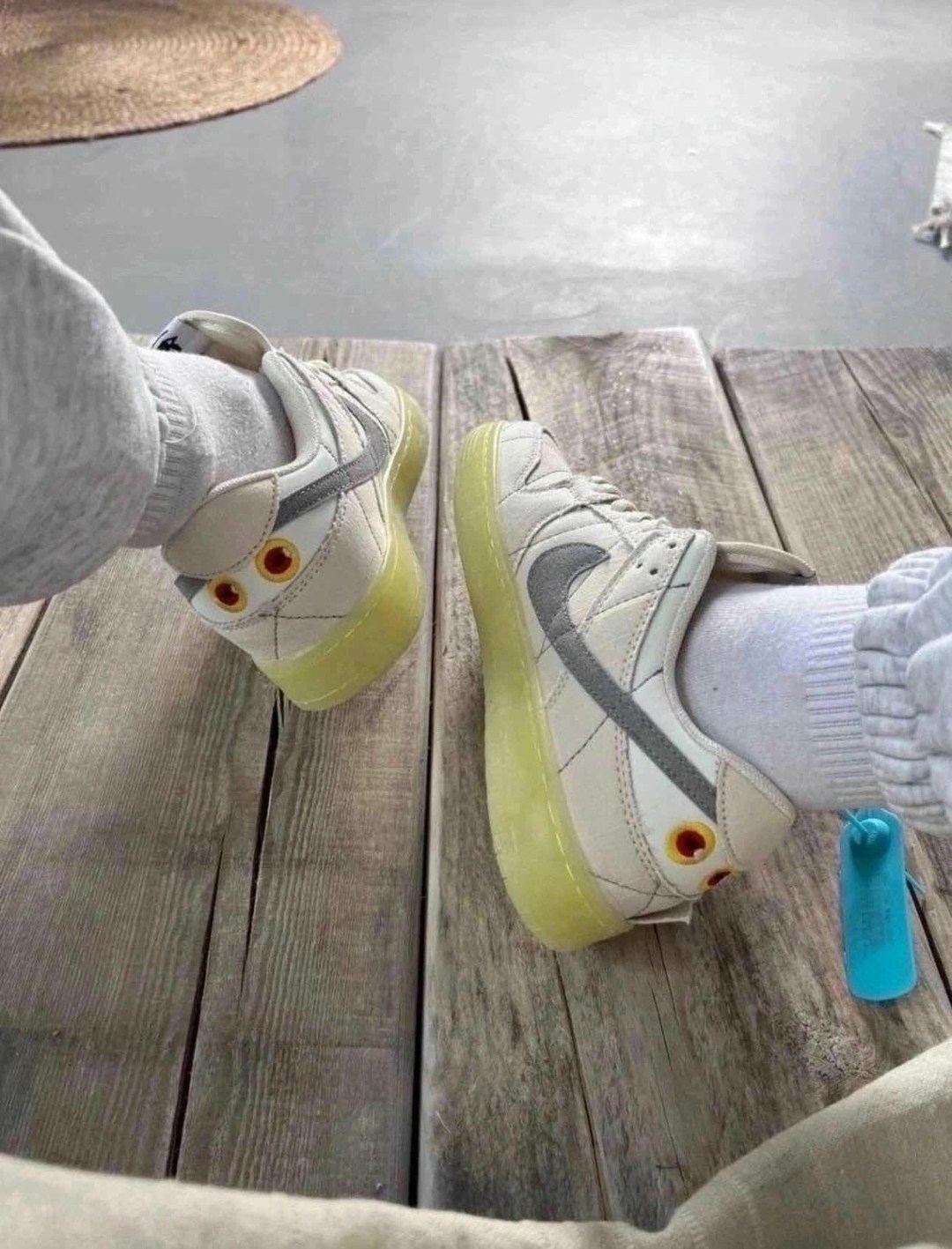 кроссовки со светящейся подошвой nike,кроссовки nike sb dunk low mummy,кроссовки светящиеся,светящиеся кроссовки найк,кроссовки найк со светящейся подошвой
