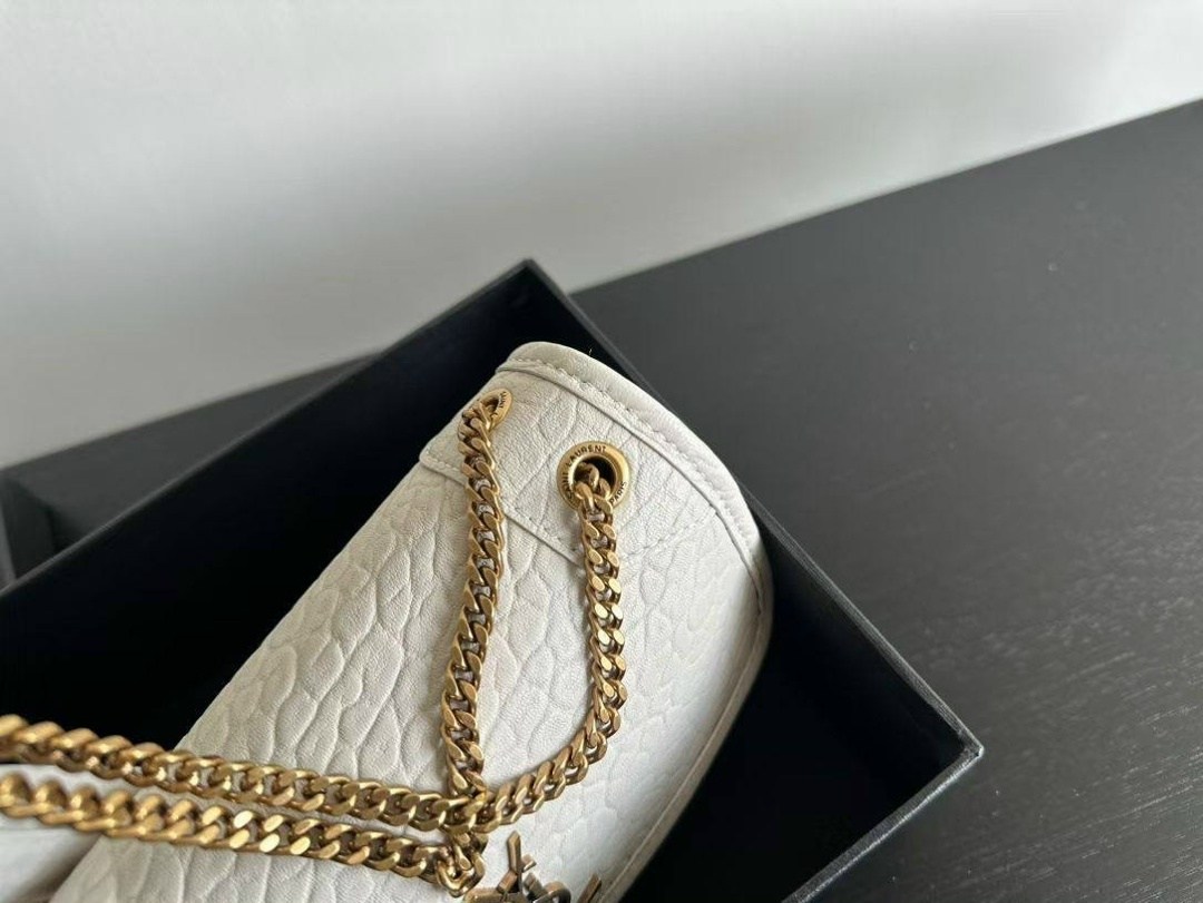 сумка saint laurent,yves saint laurent сумка,женская сумка на yves saint laurent,сумка ysl,saint laurent сумка на плечо