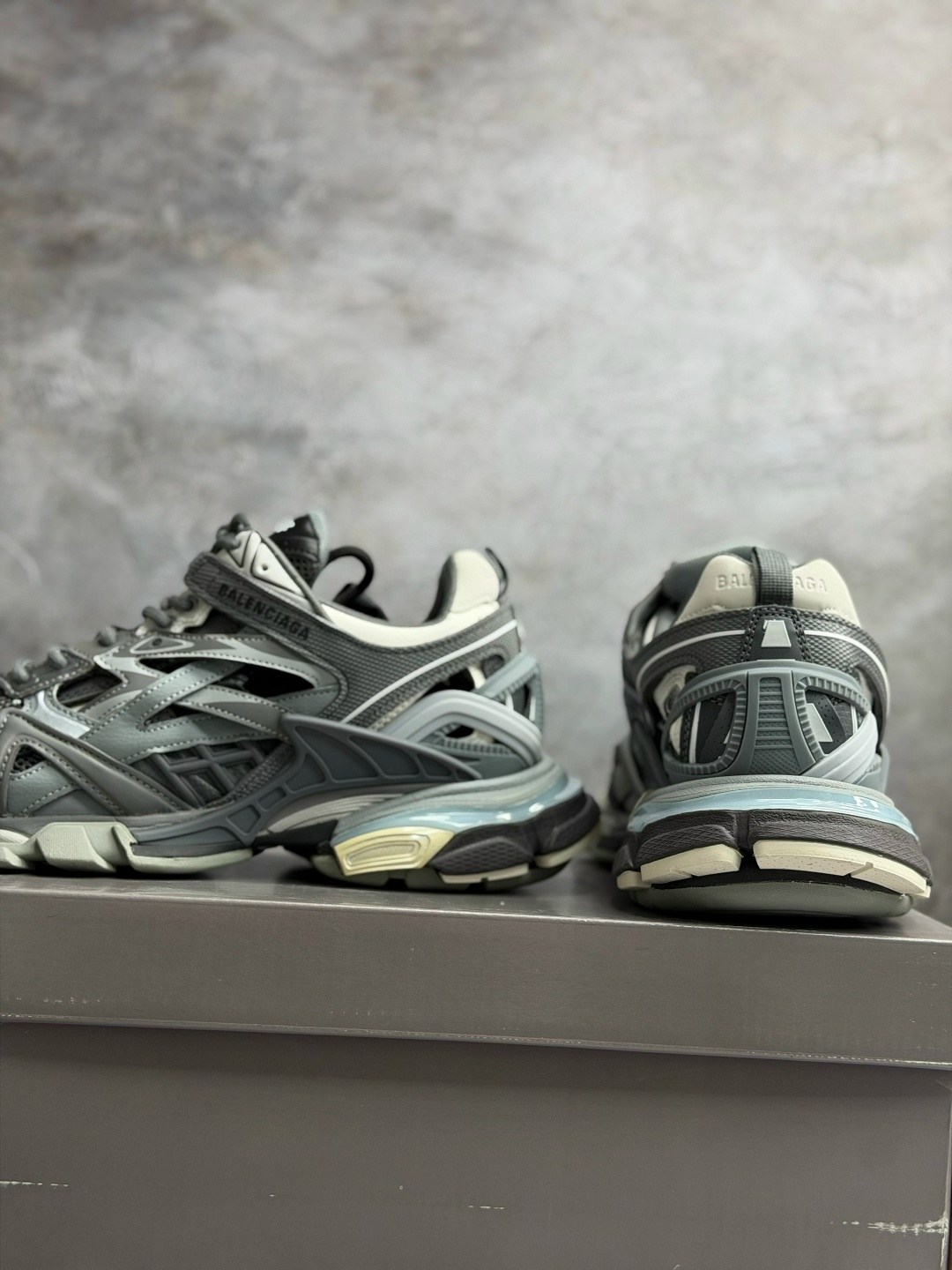 кроссовки balenciaga track 2,кроссовки balenciaga track led sneaker 'grey',track balenciaga 2,balenciaga кроссовки,кроссовки balenciaga track