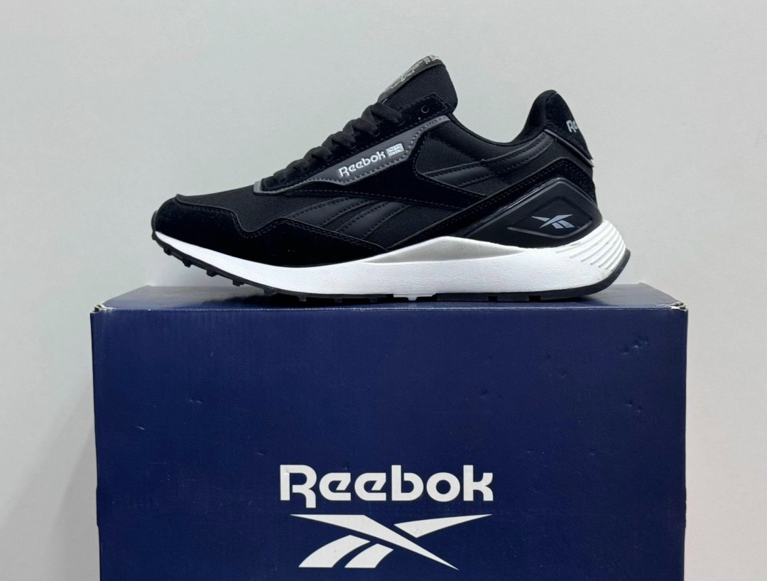 кроссовки reebok classic leather legacy,кроссовки reebok,мужские кроссовки reebok,reebok classic leather legacy,черные кроссовки reebok
