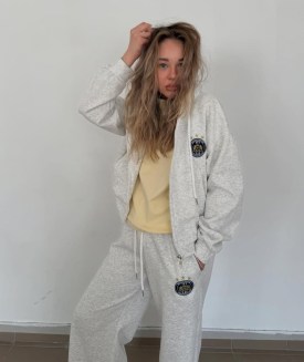 Костюм