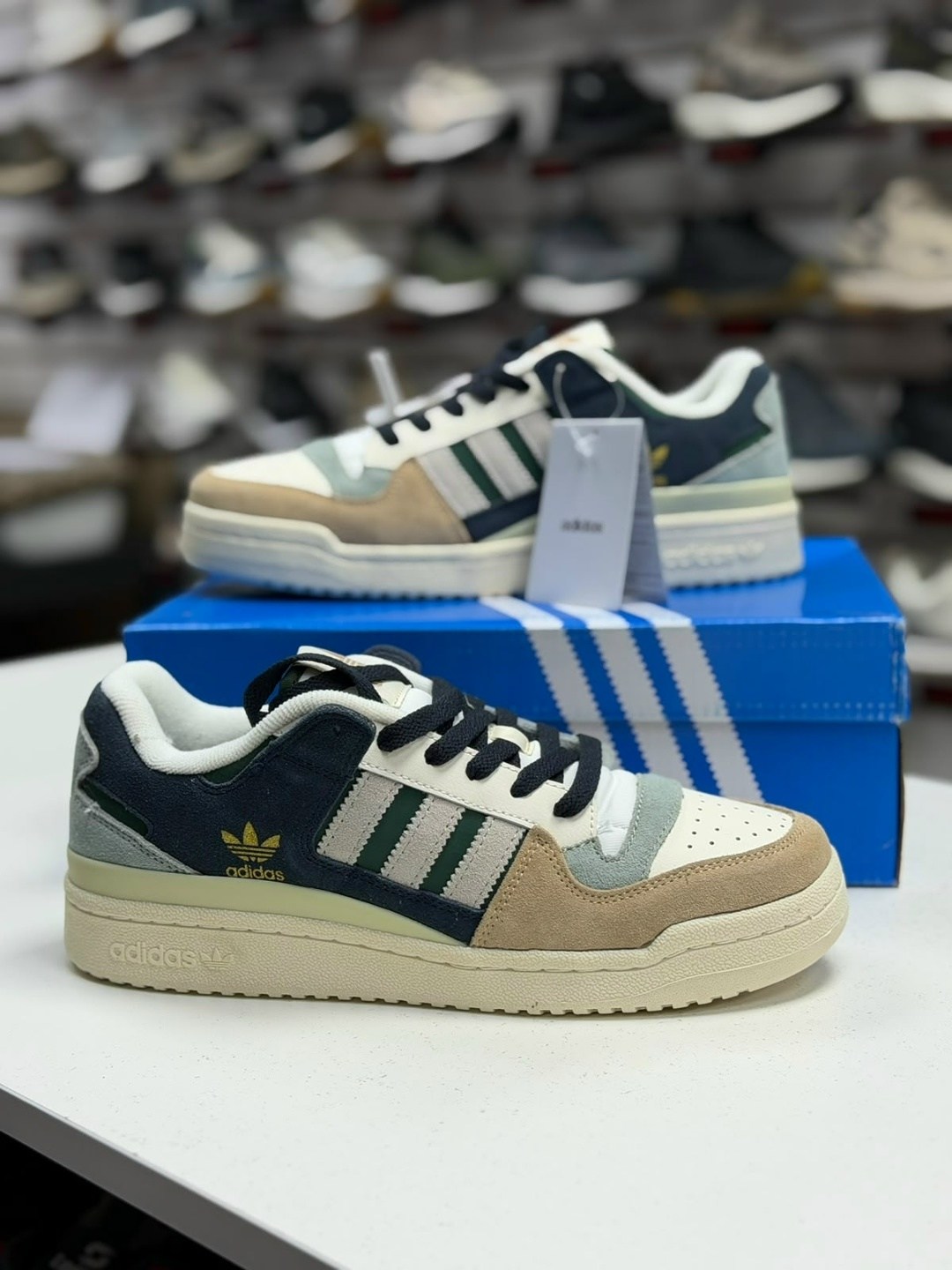 кроссовки adidas,кроссовки мужские женские adidas,кроссовки adidas original,кроссовки adidas adidas,кроссовки мужские adidas