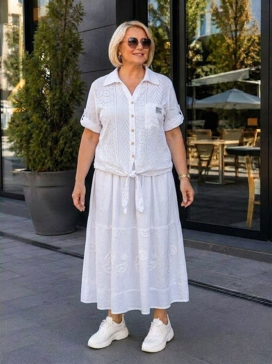 летние костюмы,льняная юбка,стильные летние образы для женщин 50+,летние образы для женщин 50+