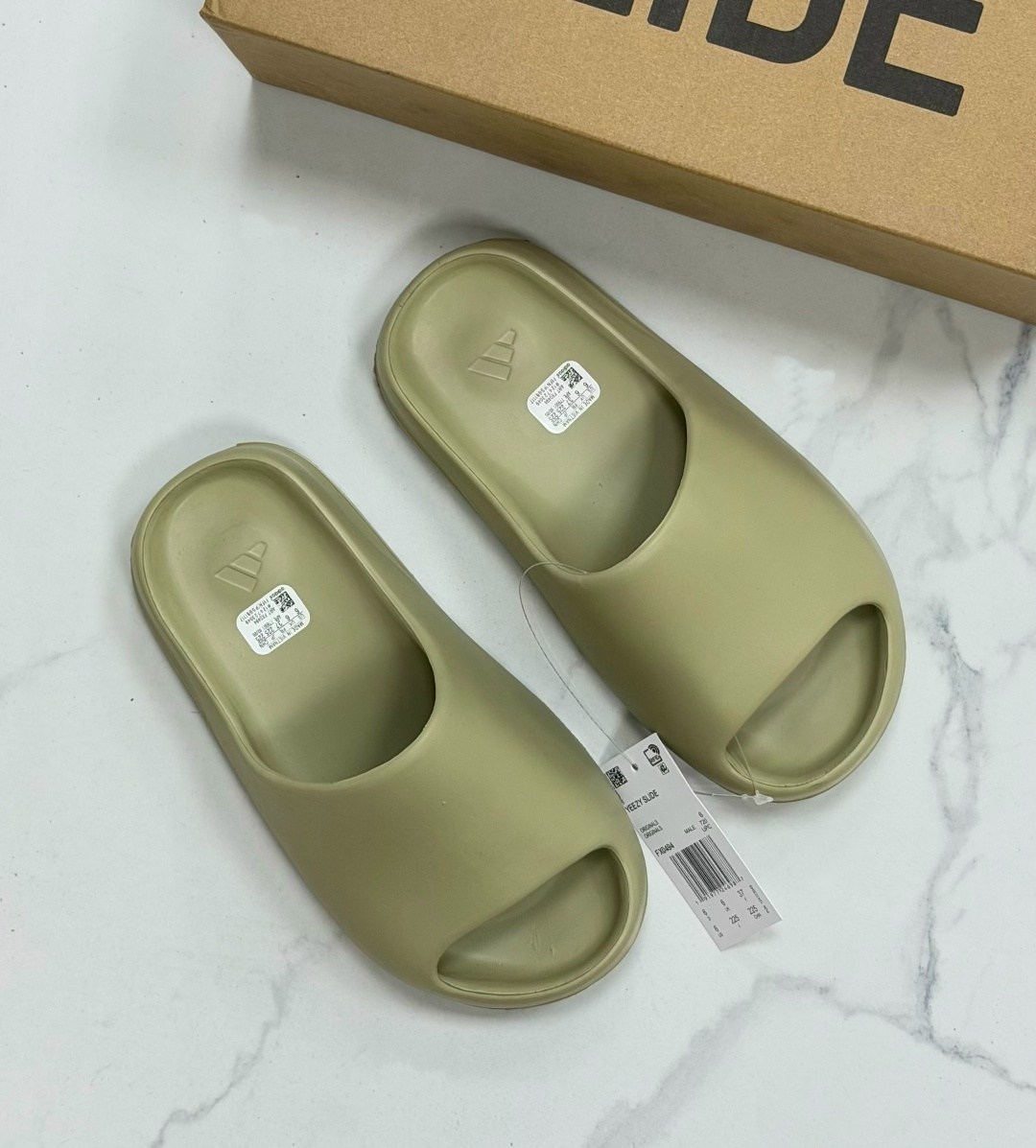 adidas yeezy slide resin,adidas yeezy slide,yeezy slides,yeezy slide resin,adidas yeezy slide 2026