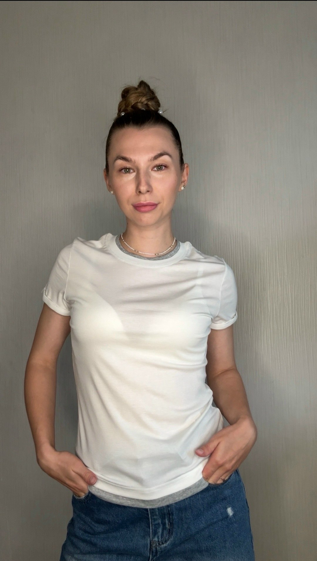 футболка женская,белая женская футболка,базовая женская футболка,футболка,белая эластичная женская футболка с короткими рукавами