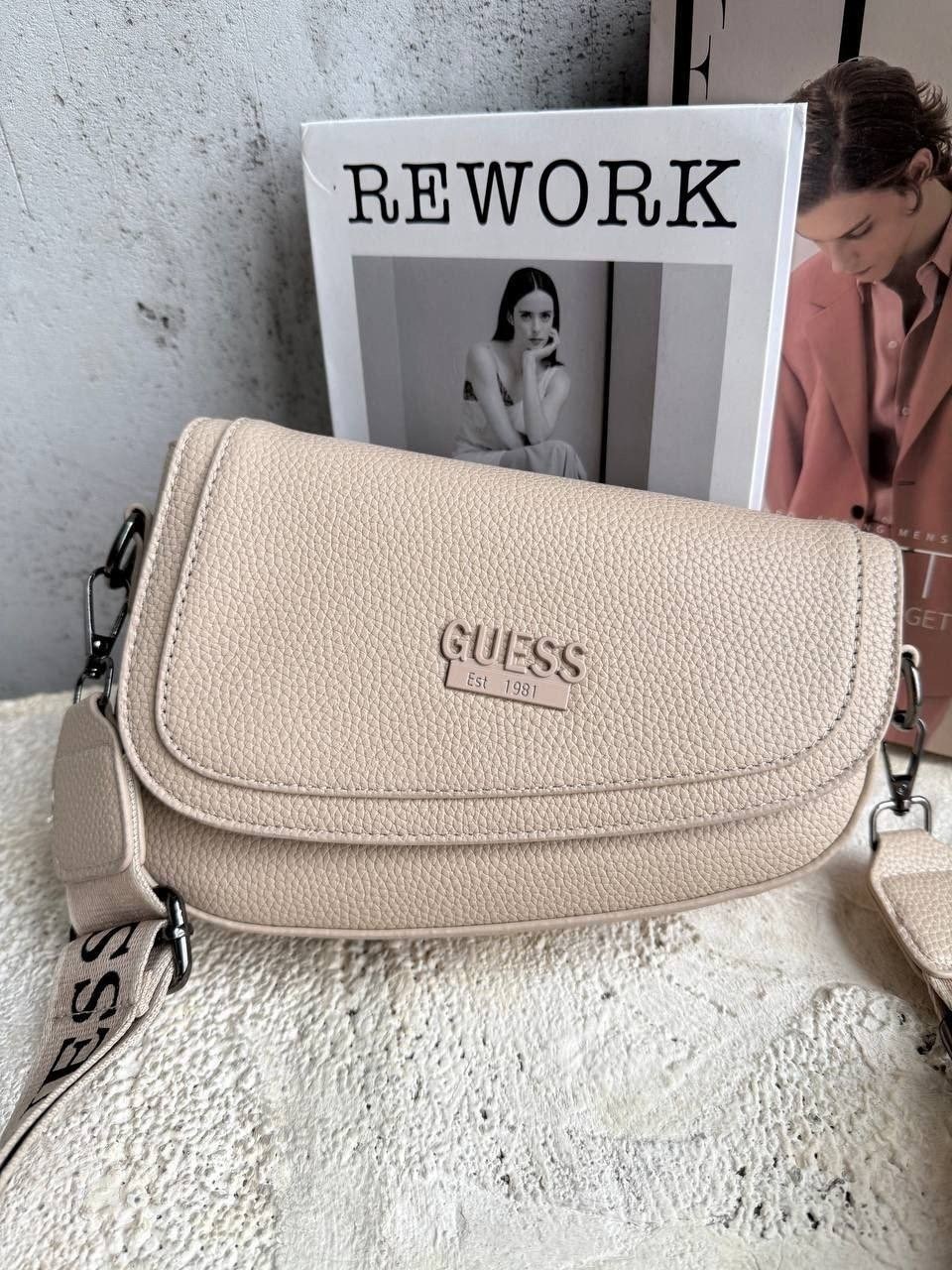 сумка guess кросс боди через плечо,сумка через плечо guess,женская сумка guess,guess сумка,сумка guess женская через плечо