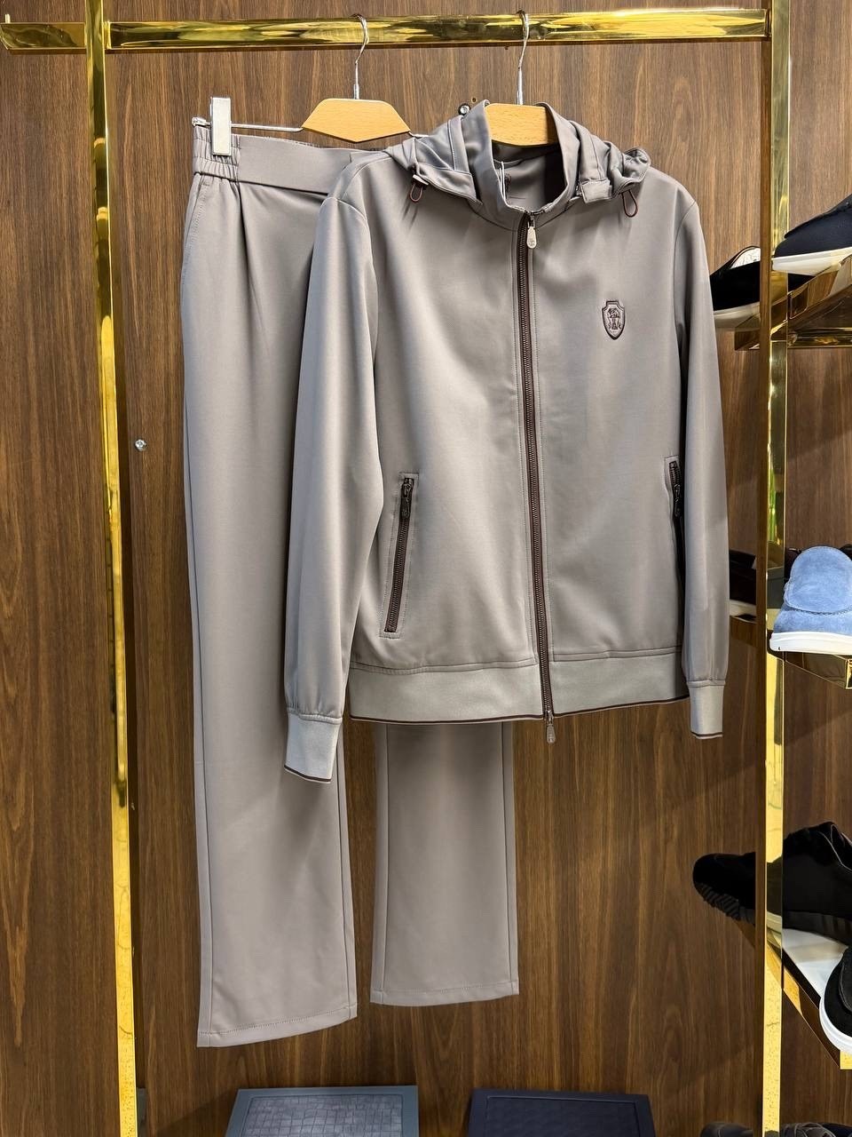 спортивный костюм brunello cucinelli,костюм brunello cucinelli,спортивные костюм,прогулочный костюм brunello cucinelli,спортивный костюм stefano ricci