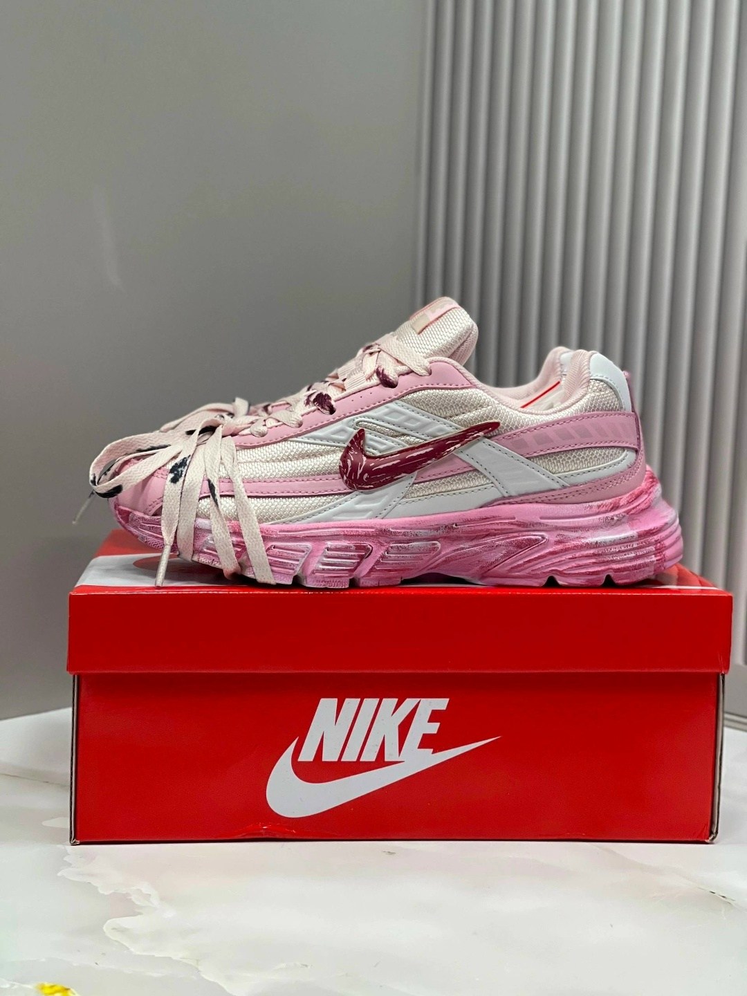 кроссовки nike initiator pink,кроссовки для женщин nike initiator pink,кроссовки nike женские,кроссовки nike initiator,кроссовки nike initiator pink custom y2k