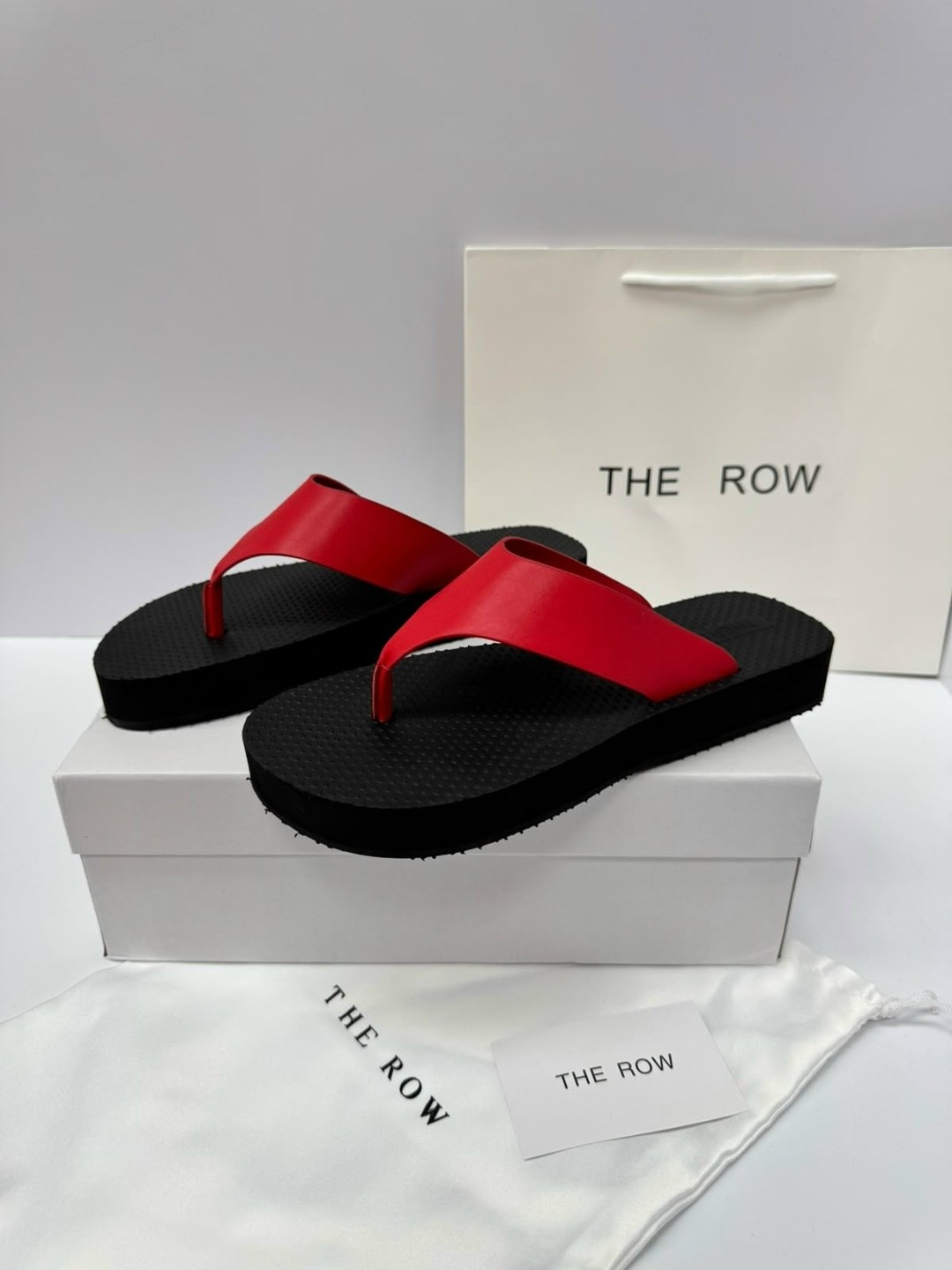 шлепанцы the row,,женские шлепанцы,модные шлепки,шлепки женские