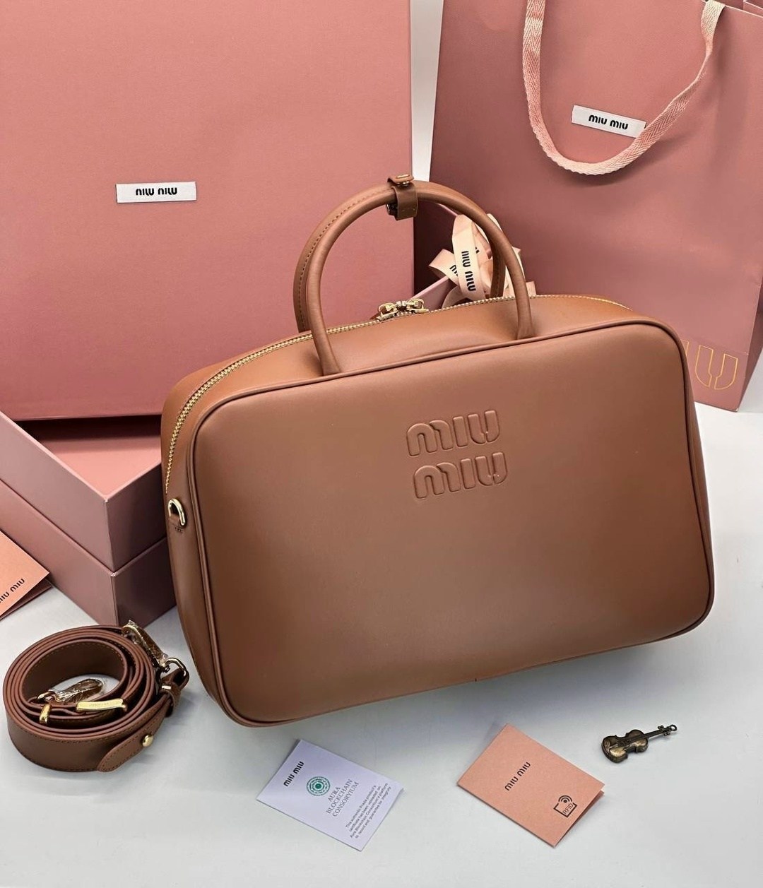 сумка женские сумки,сумка женская miu miu,женская брендовая сумка,сумка женская модная,сумка женская miu miu новая коллекция
