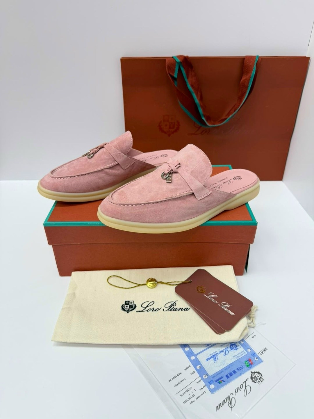 женские замшевые мюли loro piana бежевые,женские замшевые мюли loro piana розовые,лоферы loro piana,мюли женские,замшевые мюли