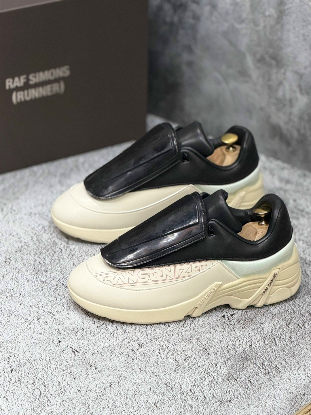 кроссовки raf simons antei,raf simons кроссовки,кроссовки ante кремовый raf simons,кроссовки,кроссовки raf simons cylon 21