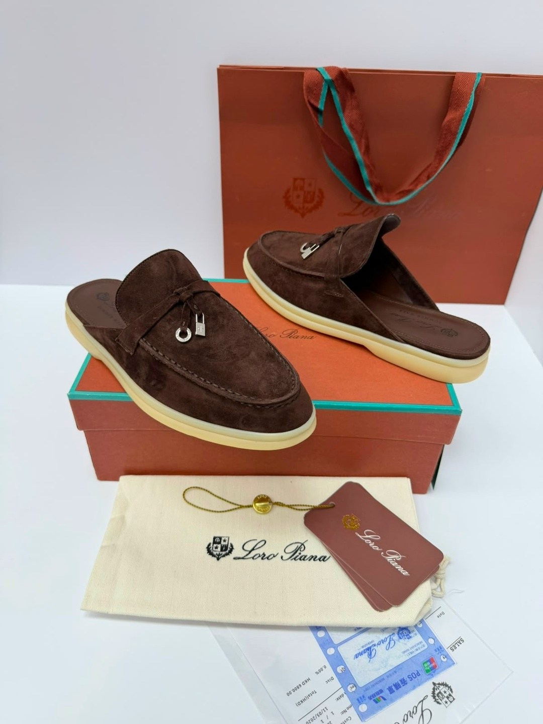 женские замшевые мюли loro piana бежевые,женские замшевые мюли loro piana розовые,лоферы loro piana,мюли женские,замшевые мюли