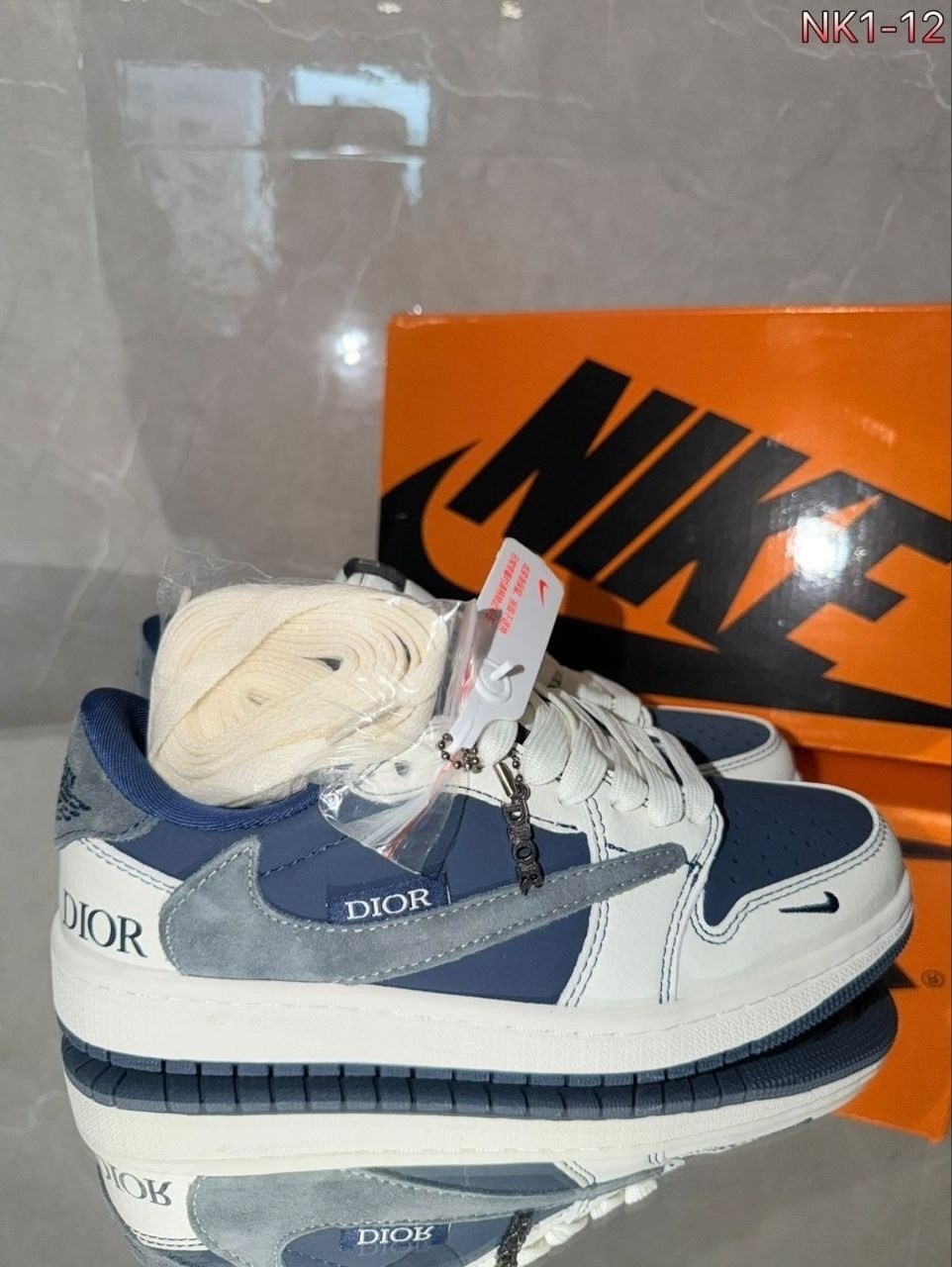 кроссовки travis scott x air jordan 1 low x dior nike,кроссовки,dior x nike air jordan 1,dior кроссовки,christian dior x air jordan 1 low