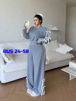 Костюм