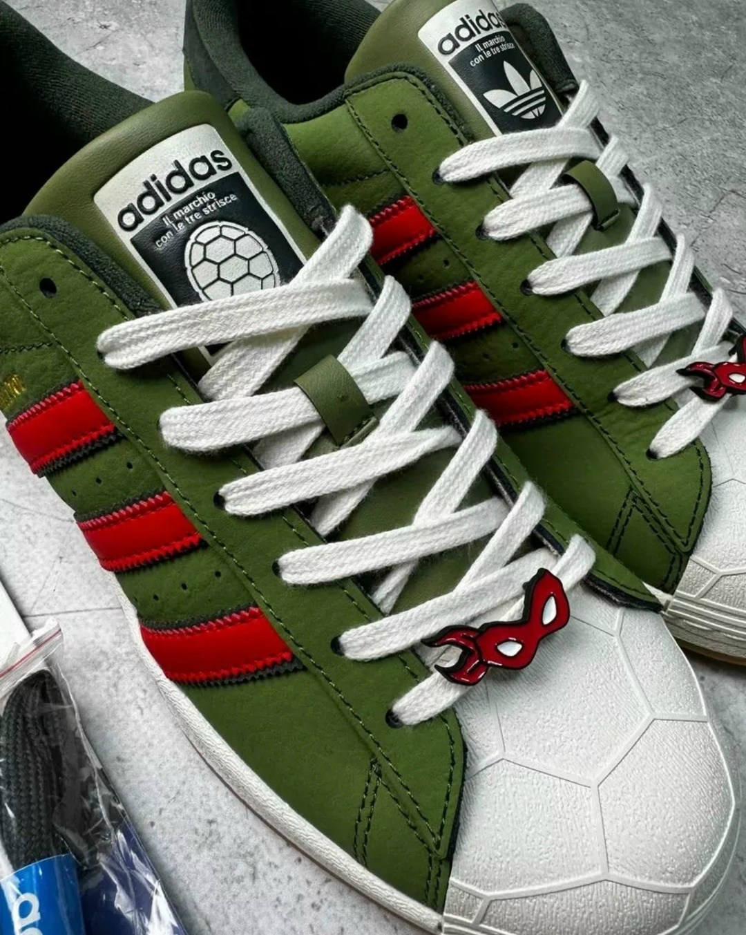 кроссовки adidas superstar,адидас супер стар,кроссовки adidas,adidas originals superstar,кроссовки tmnt x аdidas superstar «shelltoe»