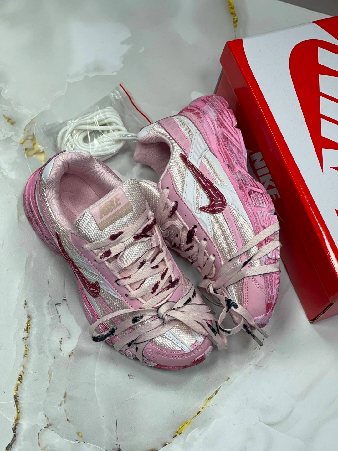 кроссовки nike initiator pink,кроссовки для женщин nike initiator pink,кроссовки nike женские,кроссовки nike initiator,кроссовки nike initiator pink custom y2k