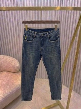 Джинсы