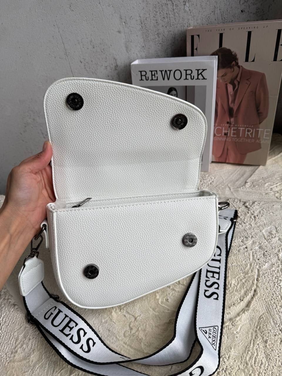 сумка guess кросс боди через плечо,сумка через плечо guess,женская сумка guess,guess сумка,сумка guess женская через плечо
