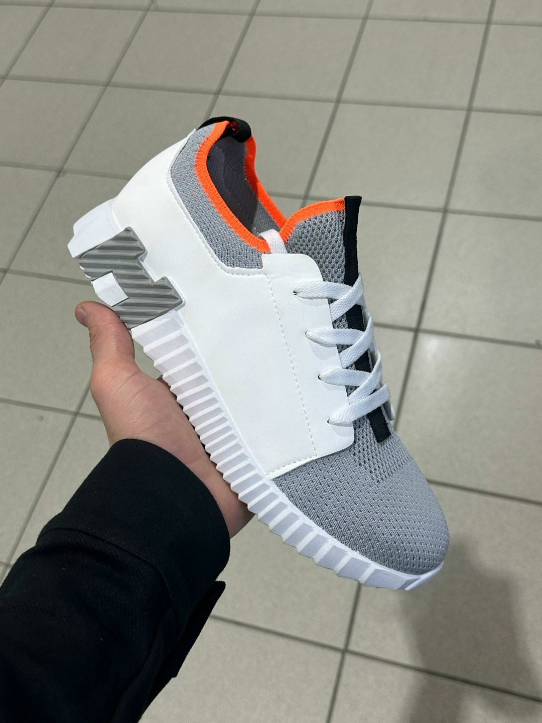 ,кроссовки hermes,повседневные кроссовки,мужские кроссовки,спортивная