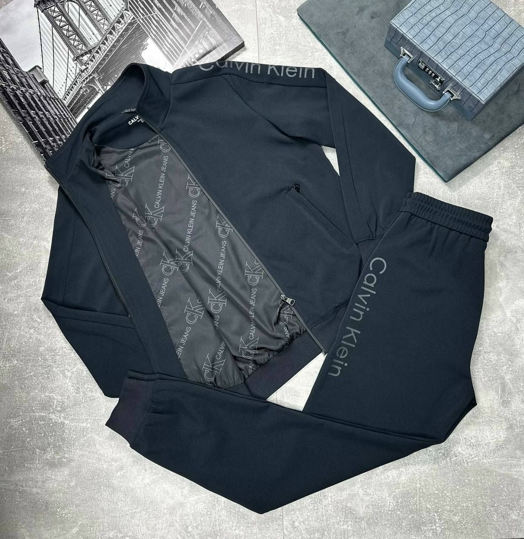 спортивный костюм calvin klein,спортивный костюм stefano ricci,спортивный костюм calvin klein мужской,спортивный костюм armani,костюм спортивный мужской