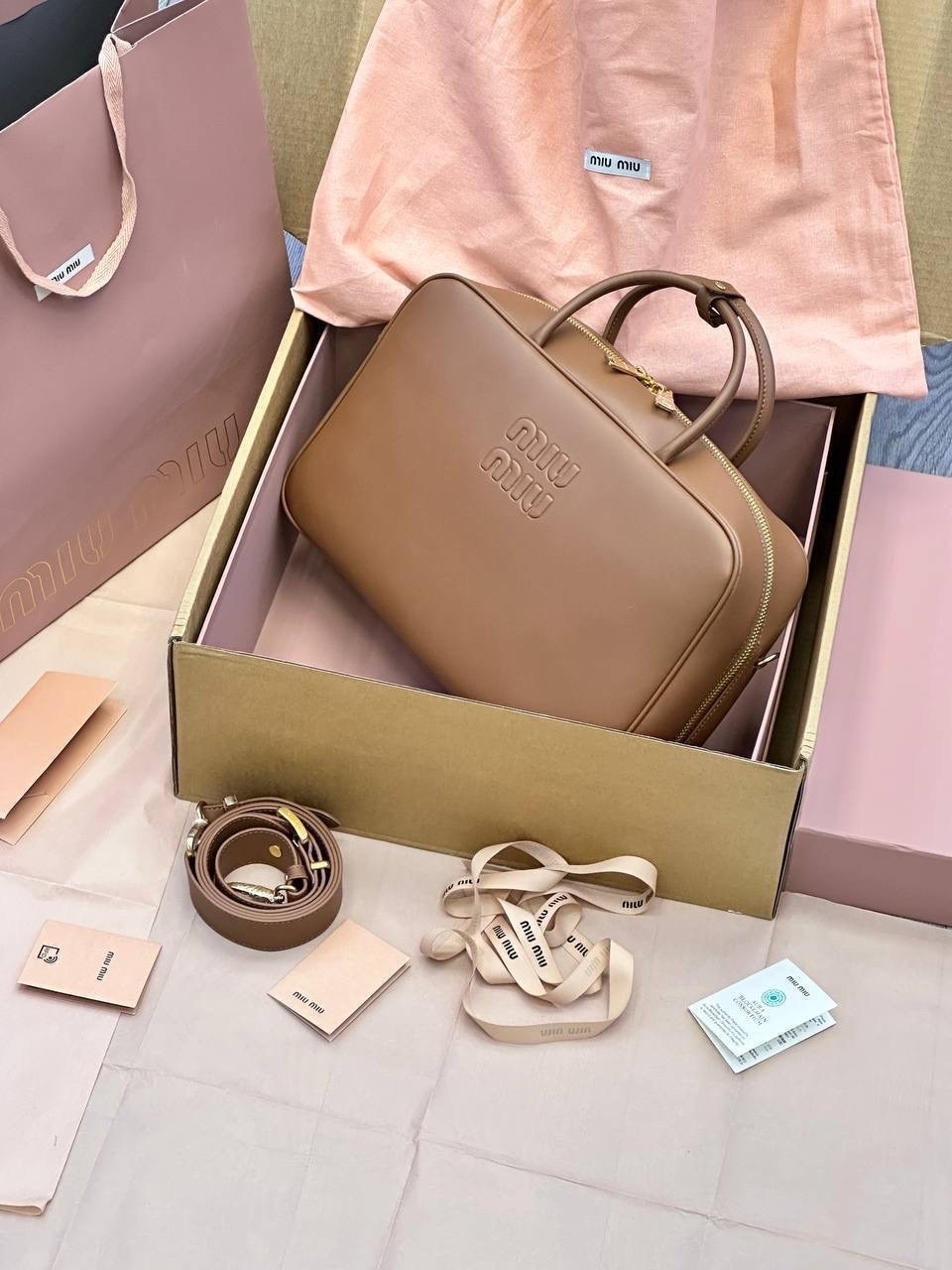 сумка женская miu miu,сумка miu miu,сумка тоут miu miu,miu miu сумка на плечо,модная сумка