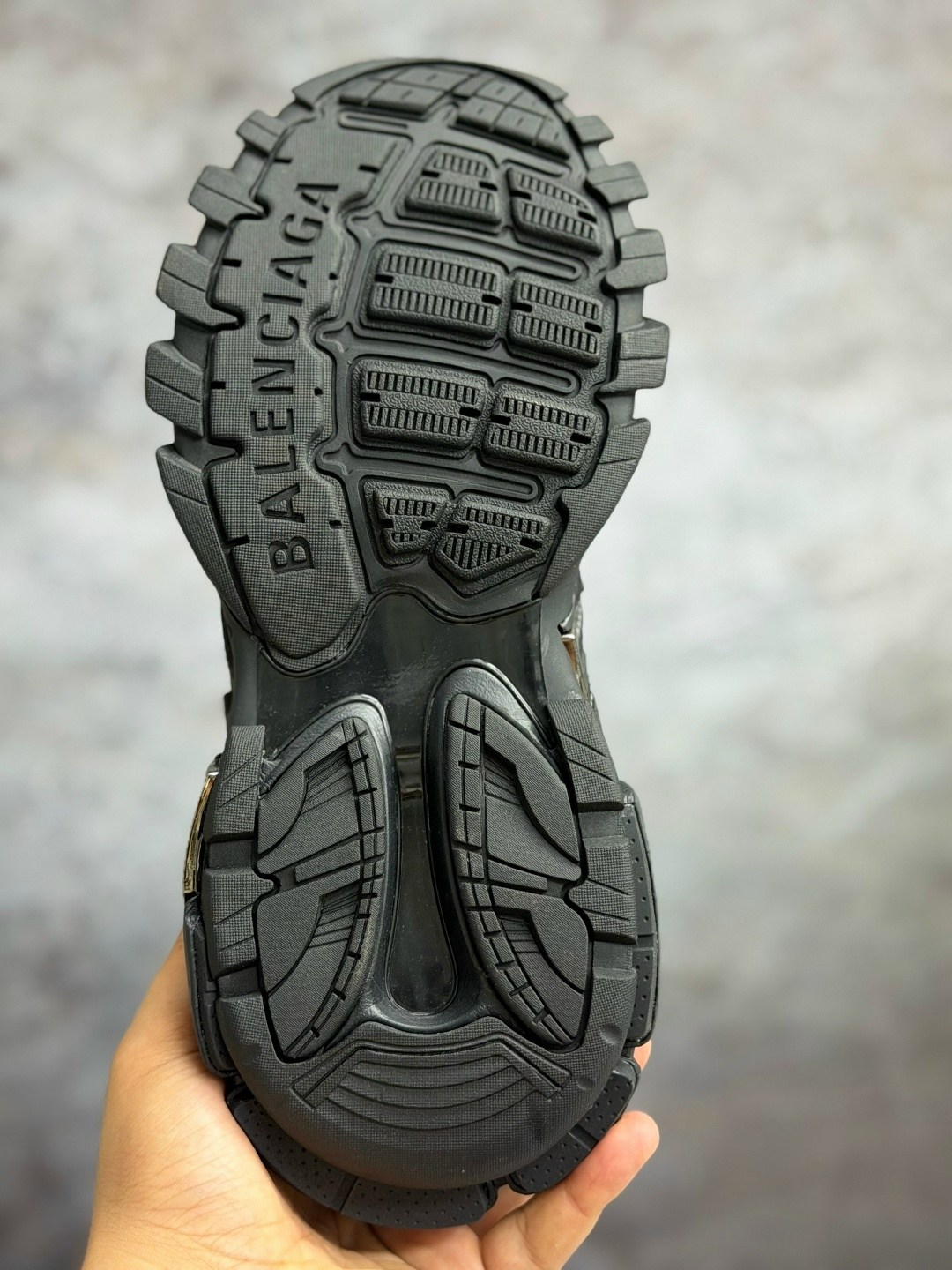 кроссовки balenciaga track 2 trainer black,balenciaga track 2 black,кроссовки balenciaga track 2,кроссовки balenciaga,кроссовки balenciaga track.2 trainer black черный
