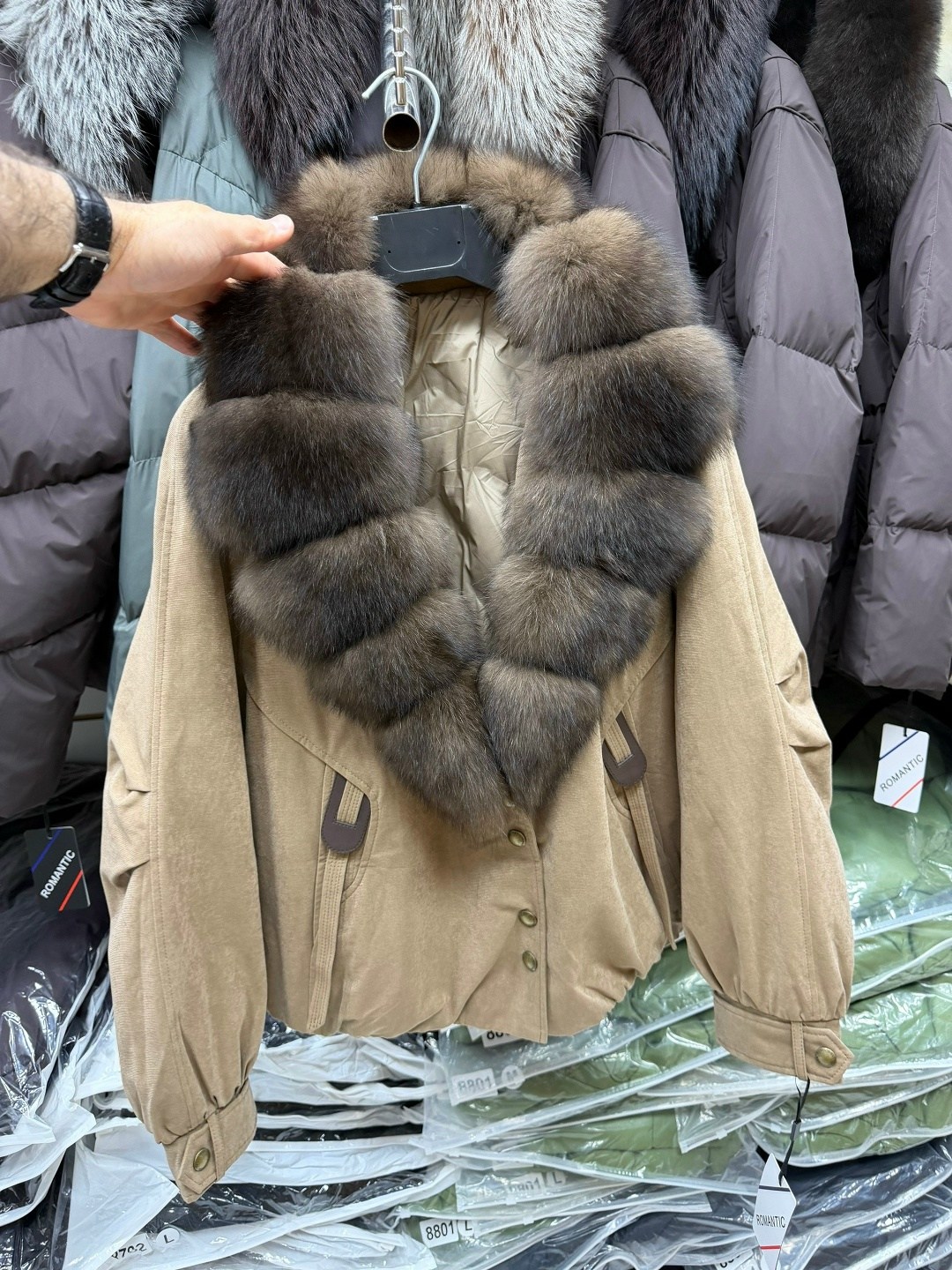 парка женская с натуральным мехом,парка с натуральным мехом,парка с мехом,пуховики с мехом,куртка с мехом