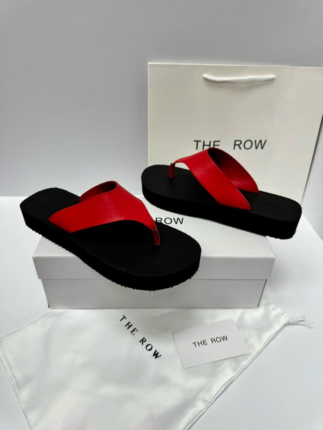 шлепанцы the row,,женские шлепанцы,модные шлепки,шлепки женские