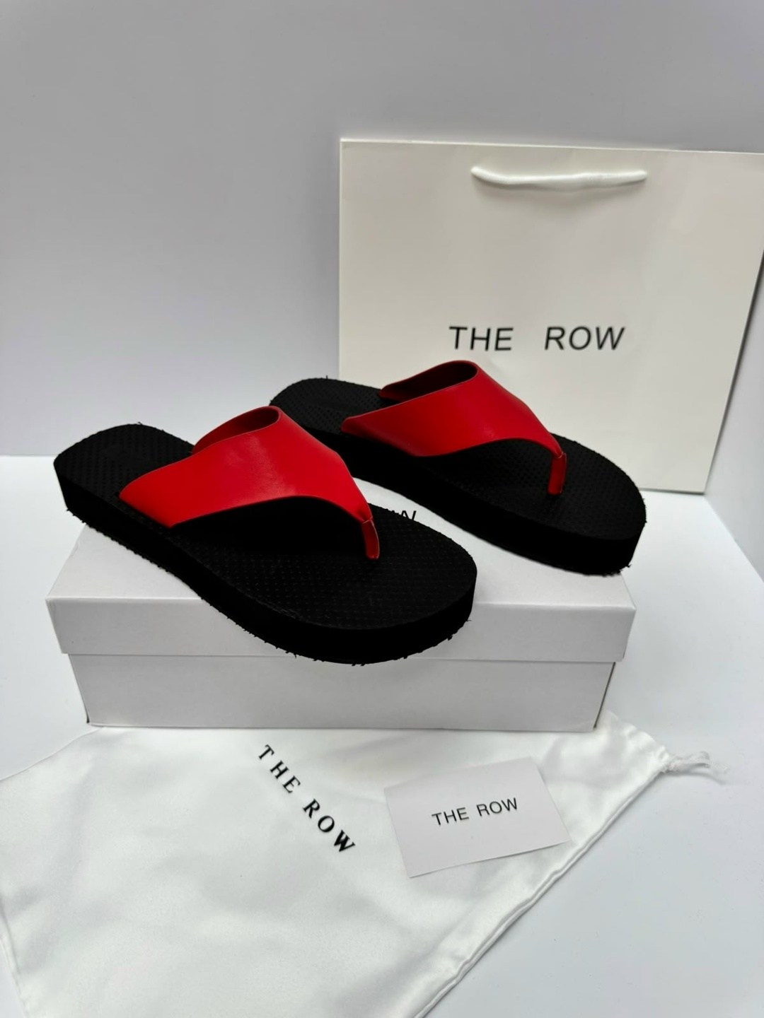 шлепанцы the row,,женские шлепанцы,модные шлепки,шлепки женские