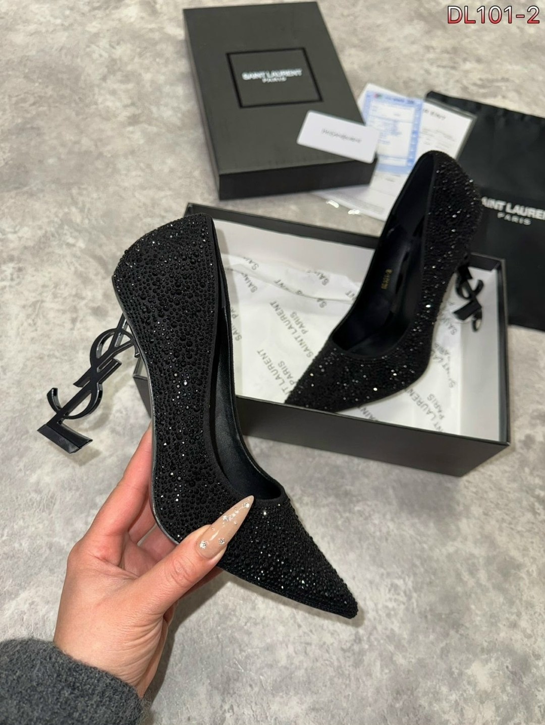 туфли yves saint laurent,туфли saint laurent,туфли на каблуке yves saint laurent,женские туфли saint laurent с каблуком логотипом,туфли saint laurent туфли opium