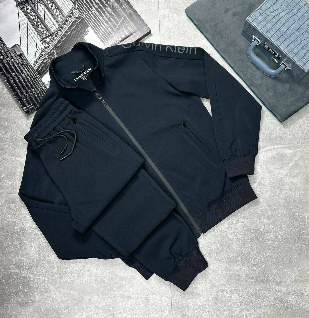 спортивный костюм calvin klein,спортивный костюм stefano ricci,спортивный костюм calvin klein мужской,спортивный костюм armani,костюм спортивный мужской