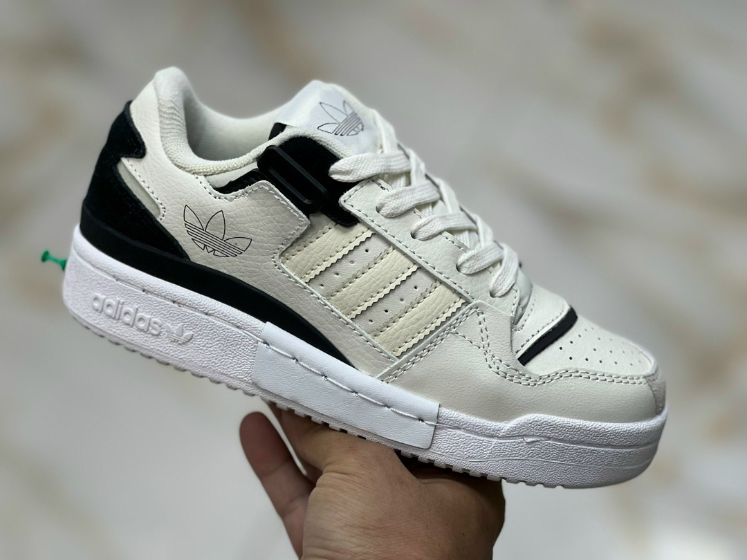 кроссовки adidas,женские кроссовки adidas,кроссовки adidas original,кроссовки мужские женские adidas,кроссовки мужские adidas